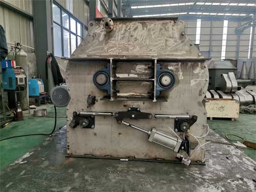 Animal feed mixer machine production process