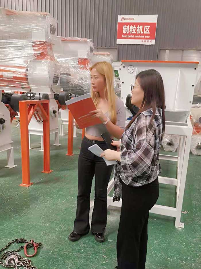 Colombian customers come to our factory to inspect the feed production machines