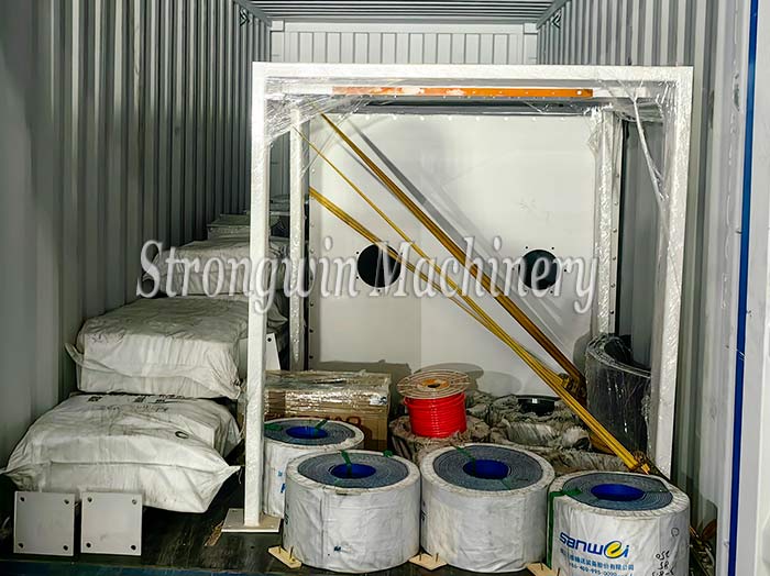 Complete Set SZLH320 Animal Feed Pellet Production Plant packing and shipping to Oman
