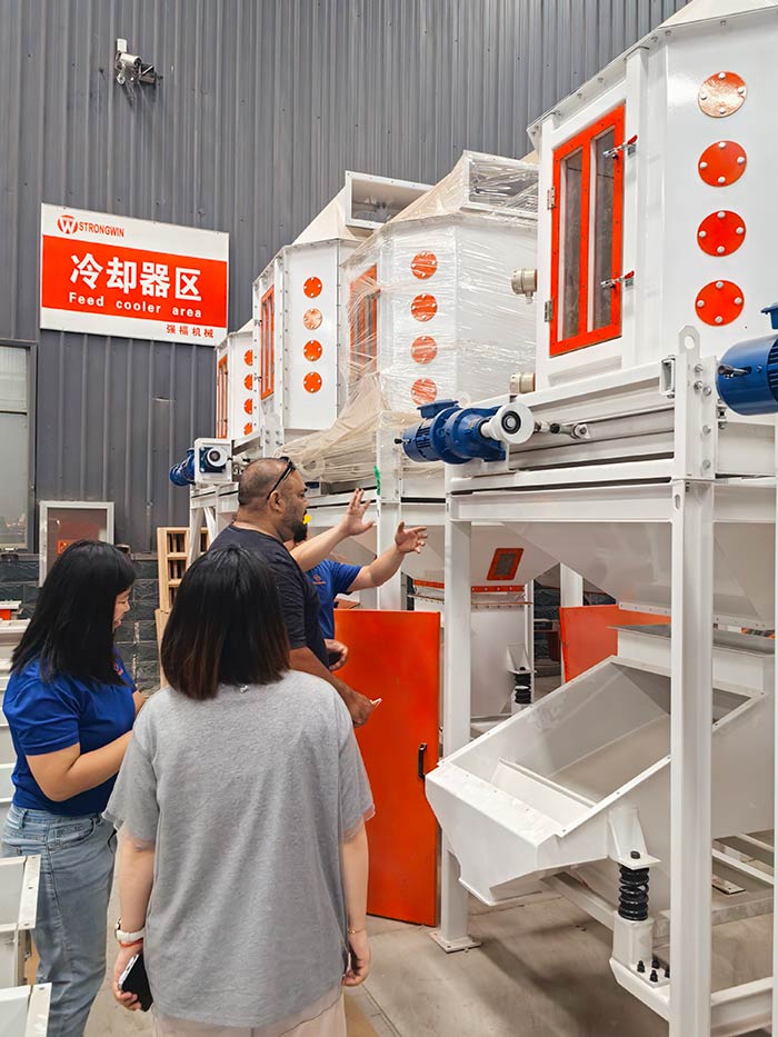 Australian customers visit our factory