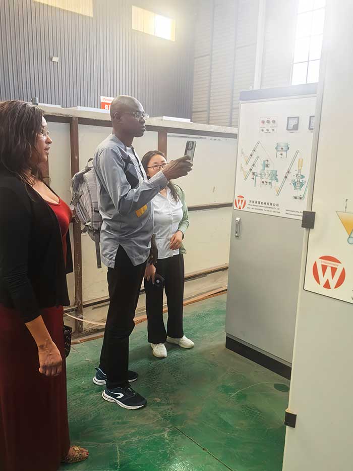 Customers from Senegal visit our factory