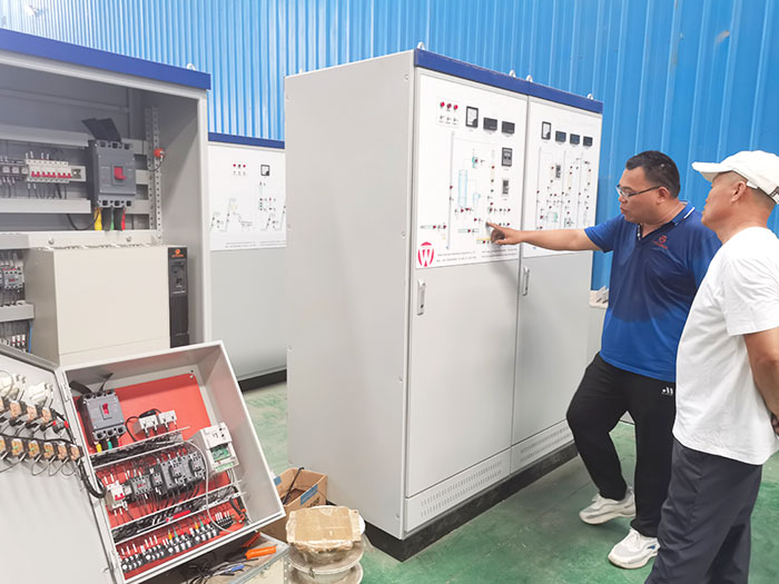 Customers from Inner Mongolia visited our factory